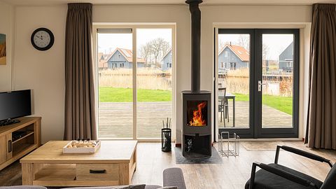 Water villa in Friesland for 2 to 4 people - 4