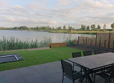Luxe vakantiebungalow direct aan het water - 16