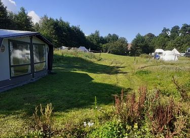 Glamping safari tent on mini campsite - 7