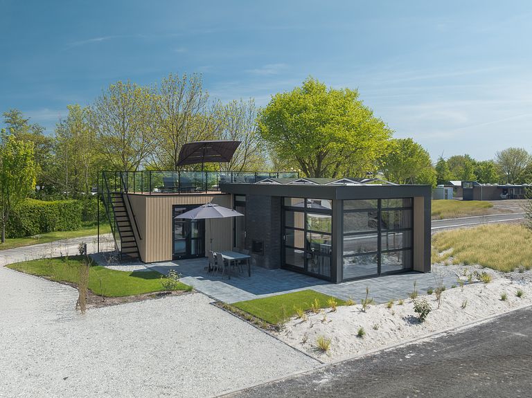 House with roof terrace on the IJsselmeer - 1