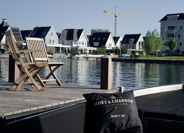 Enjoy the waterfront in luxury apartment (5p) - 30
