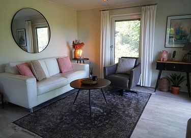 Spacious vacation home for 4 in nature - 4