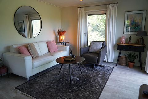 Spacious vacation home for 4 in nature - 4