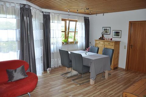 Ferielejlighed med balkon og rosenhave - 4