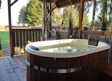 Shepherds hut with hot tub in Drenthe - 3