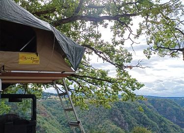 Abenteuer im Landrover mit Zelt auf dem Dach - 2