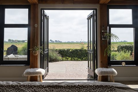 Enjoying peace and quiet & private wellness together - 2