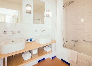 Hotel met uitzicht op de Nieuwe Maas - 3