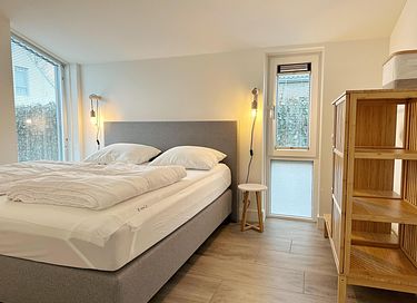 Spacious holiday home near the beach and sea - 11