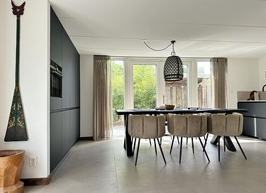 Luxury vacation home near the sea - 8