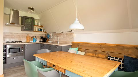 Spacious A-frame bungalow in Groningen (4p) - 3