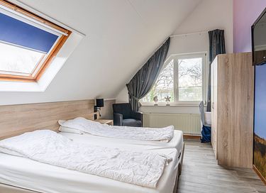 Luxury home with spacious garden on Texel - 11
