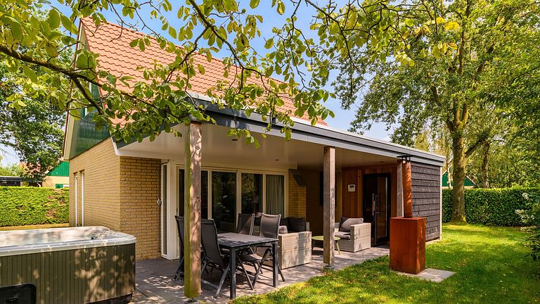 Vakantiehuis (4p) met jacuzzi en buitensauna  - 1