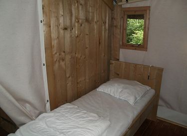 Glamping tent surrounded by beautiful nature - 13