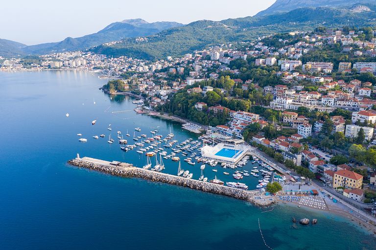 Logement de vacances pour 10 personnes avec piscine - 1