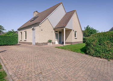 Holiday home with garden close to the sea - 13