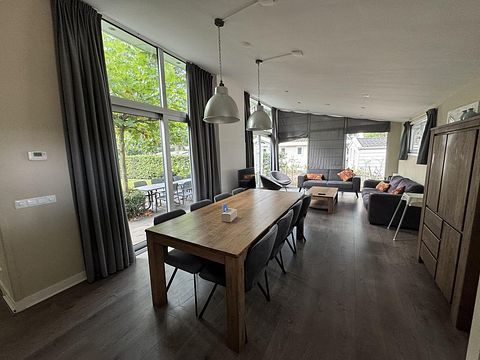 Groepsverblijf met sauna op een leuk park - 4