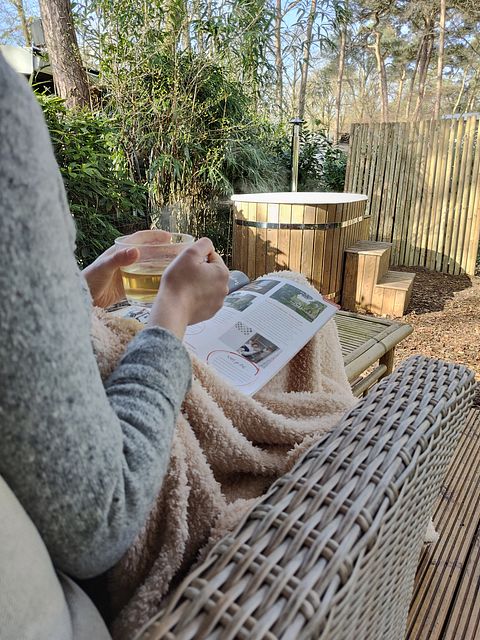 Lodge dans les bois avec bain à remous privé à Drenthe - 3