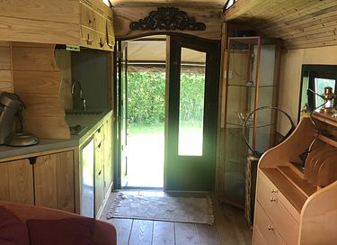 Spend the night in a shepherds hut with wellness - 6
