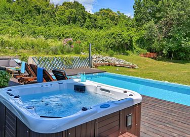 Villa met zoutwaterzwembad en zeezicht - 2
