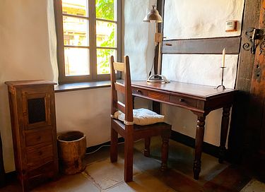 Bâtiment historique avec chambre à thème médiéval - 6