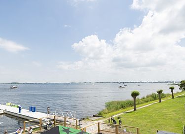 Vakantie woonboot aan het Sneekermeer - 25