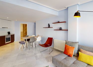 Luxury apartment with hot tub by the sea - 4