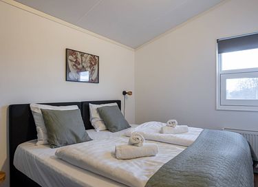 Sfeervol vakantiehuis aan meer in Friesland - 10