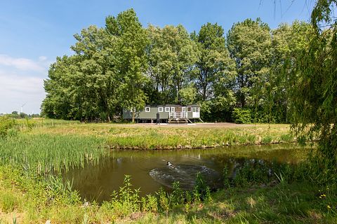 Prachtige pipowagen met veel privacy  - 5