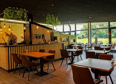 Luxe suite met bad in uniek boshotel - 12