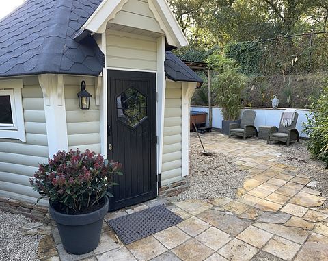 Luxury forest cabin with private jacuzzi - 3