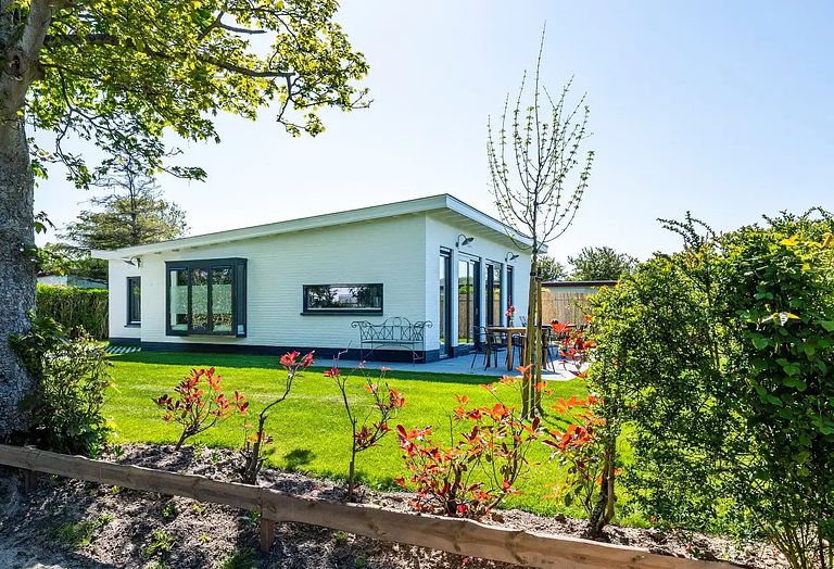 Moderne bungalow (8p) aan de kust in Zeeland - 1