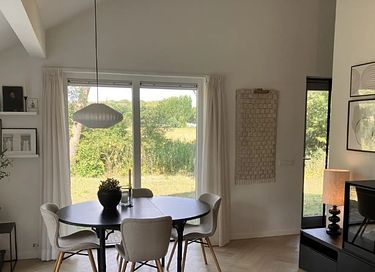 Vakantiebungalow op bosrijk park aan de kust - 4