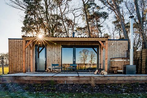 Tiny House (hot tub) overlooking Alpacas - 2