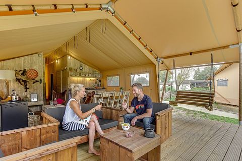 Nice glamping tent for 6 persons - 2
