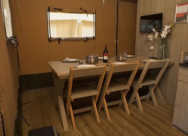 6-person glamping tent in the Veluwe region - 2