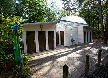 Blokhut midden in het bos op leuke camping - 14