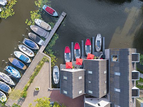 Romantic waterfront stay - 3