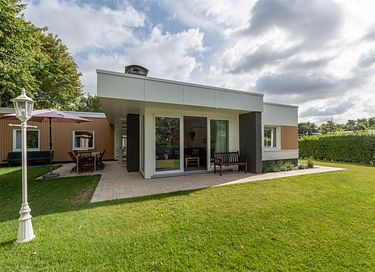 Freistehender Bungalow mit großem Garten (8p)