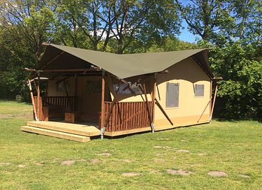 Luxe glamping met stortdouche bij een meer - 8