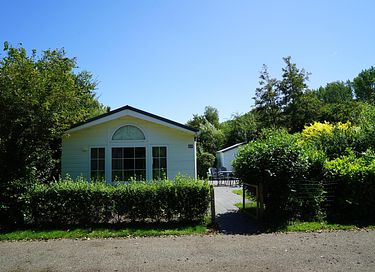 Animal-friendly holiday home in a park