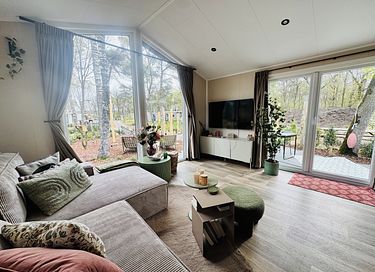 Luxuriöse Lodge mit Whirlpool und Waldblick - 5