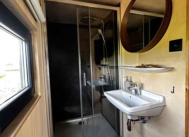 Modern tiny house op het Belgische platteland - 12