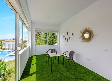 Vakantiehuis met veel ruimte en mooi zwembad - 7