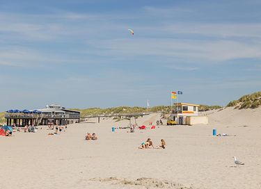 Gruppenunterkunft mit privatem Pool – Ameland - 24