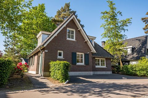 Bungalow met recreatievijver en zwembad - 3