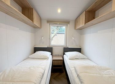 Chalet spacieux avec jardin et terrasse au bord de l'eau - 9