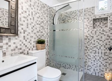 Group accommodation in Marbella with pool - 16
