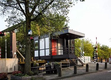 Unique and modern bridge house in Amsterdam - 3