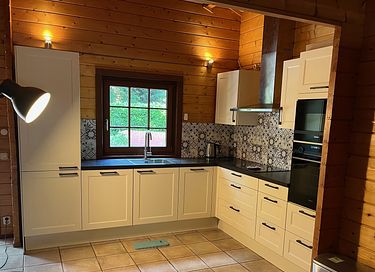 Finse bungalow met sauna & hottub in het bos - 8